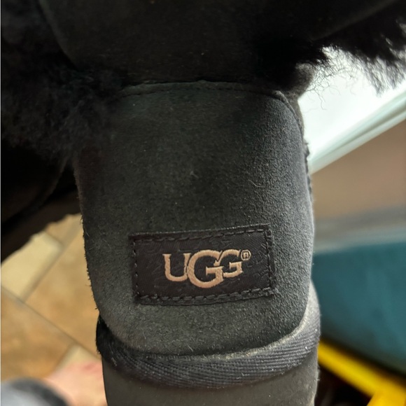 Ugg Australia WOMEN'S Ankle Boot Black Naveah BOW Suede 1012808 Sz 8 - Picture 10 of 16